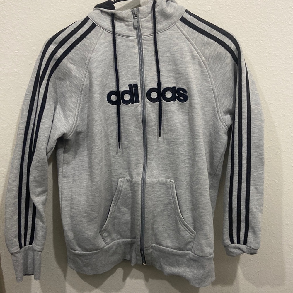 Vintage adidas zip up. Good condition